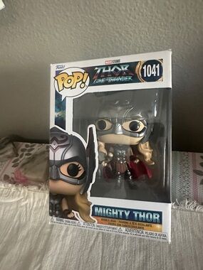 Funko Mighty Thor Vinyl Figure - Red Cape, Blonde Hair, Silver Armor New in box